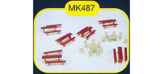 487 Tables - chaises - bancs - MKD - HO
