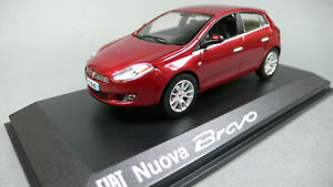 Fiat Nuova Bravp 1/43 NOREV 771096