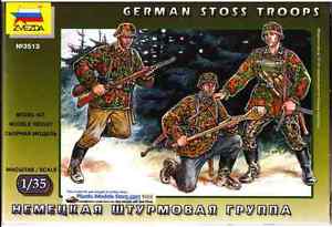 Troupes d'assaut allemandes WWII - ZVEZDA 3513 - 1/35 -