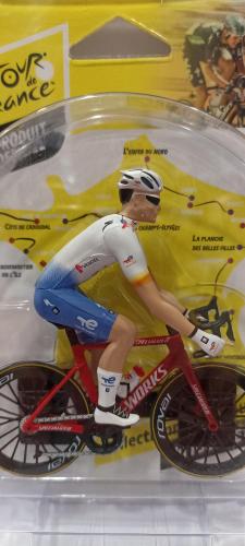 Cycliste TOTAL ENERGIES Tour de France 1/18 - SOLIDO S1809916